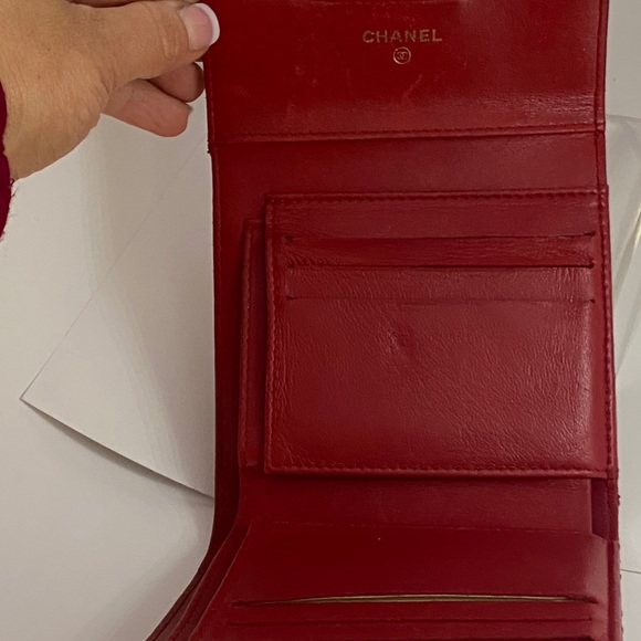 CHANEL Wallet Red Quilted Mini Bifold Leather - Picture 9 of 10